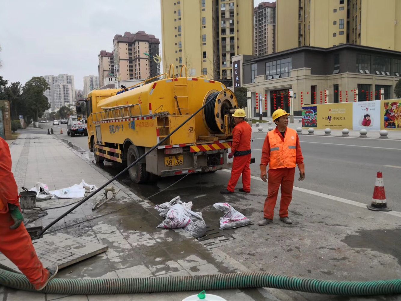梁子湖排污管道清淤-管道清洗